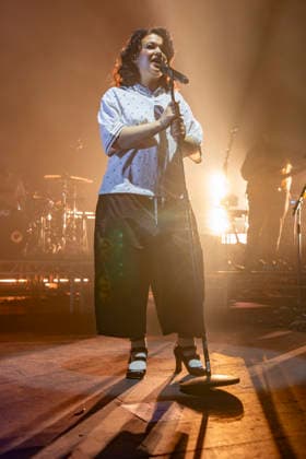 Lola Young performs at Manchester Apollo Lola Young performs at Manchester Apollo, Manchester, England, 11th June 2026, Credit:Mike Gray MIKE GRAY - B4227 Avalon  Copyright: xMikexGrayx xMIKExGRAYx-xB4227x xAvalonx 1109565776