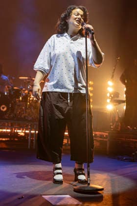 Lola Young performs at Manchester Apollo Lola Young performs at Manchester Apollo, Manchester, England, 11th June 2026, Credit:Mike Gray MIKE GRAY - B4227 Avalon  Copyright: xMikexGrayx xMIKExGRAYx-xB4227x xAvalonx 1109565795
