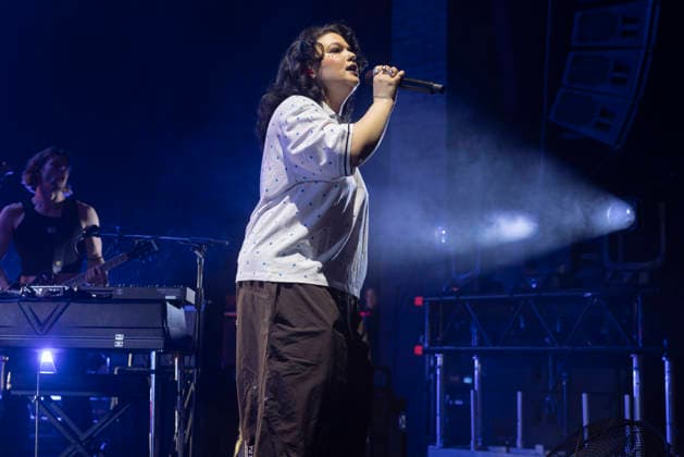 Lola Young performs at Manchester Apollo Lola Young performs at Manchester Apollo, Manchester, England, 11th June 2026, Credit:Mike Gray MIKE GRAY - B4227 Avalon  Copyright: xMikexGrayx xMIKExGRAYx-xB4227x xAvalonx 1109565857