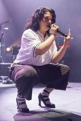 Lola Young performs at Manchester Apollo Lola Young performs at Manchester Apollo, Manchester, England, 11th June 2026, Credit:Mike Gray MIKE GRAY - B4227 Avalon  Copyright: xMikexGrayx xMIKExGRAYx-xB4227x xAvalonx 1109565885