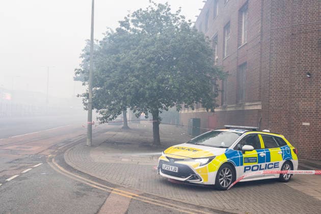 June 12, 2026, London, London, UK: London, UK. Emergency services are at the scene in Brent, north London, after a huge fire broke out in an electronic warehouse. London UK  - ZUMAl94_ 20260612_zaf_l94_003 Copyright: xMarcinxNowakx