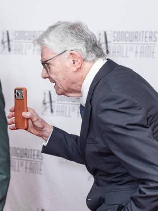 June 12, 2026, Bronx, New York, USA: Steve Miller attends Songwriters Hall Of Fame Annual Induction And Awards Gala at Marriott Marquis Times Square in New York, NY on June 11, 2026. Bronx USA  - ZUMAr339 20260612_znp_r339_141 Copyright: xLevxRadinx