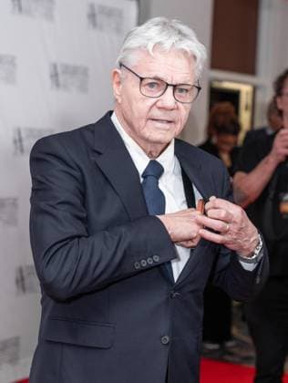 June 12, 2026, Bronx, New York, USA: Steve Miller attends Songwriters Hall Of Fame Annual Induction And Awards Gala at Marriott Marquis Times Square in New York, NY on June 11, 2026. Bronx USA  - ZUMAr339 20260612_znp_r339_142 Copyright: xLevxRadinx