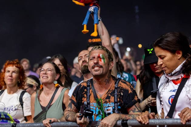 Kneecap at Primavera Sound Porto 2026 in Porto - 12 Jun 2026 Festival?goers stand at the front barrier during a concert at Primavera Sound Porto 2026 at Parque da Cidade. Porto Portugal Copyright: xDiogoxBaptistax xSOPAxImagesx DB_KNEECAPS261DAY_0014