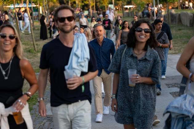 Primavera Sound Porto kicks off at city park - 11 Jun 2026 Porto mayor Pedro Duarte walks through the festival grounds during the Primavera Sound Porto 2026 at Parque da Cidade on the first day of the event. Porto Portugal Copyright: xDiogoxBaptistax xSOPAxImagesx DB_PS261DAY_0043