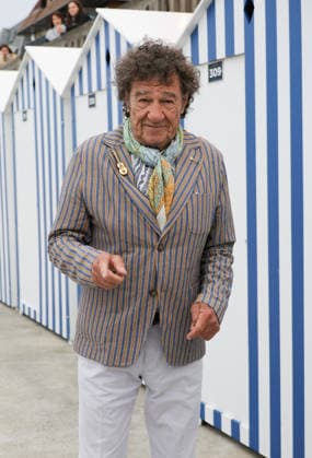 Robert Charlebois Photocall des juries de la 40ème édition du Festival de Cabourg Journées romantiques le 11 juin 2026 Coadic Guirec Bestimage Photocall with the juries of the 40th Cabourg Festival, Journées romantiques , on 11 June 2026 Cabourg France  Copyright: xCOADICxGUIRECx xBESTIMAGExCOADICxGUIRECx xBESTIMAGEx