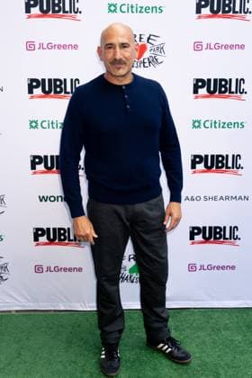 Jason Manuel Olazabal at arrivals for Opening Night of Free Shakespeare in the Park s ROMEO & JULIET, The Delacorte Theater in Central Park, New York, NY, June 11, 2026. Photo By: Ryan Billings Everett Collection Opening Night of Free Shakespeare in the Park s ROMEO & JULIET PUBLICATIONXNOTxINxCANxCHNxFRAxITAxJPNxNORxPOLxRUSxESPxUKxUSA