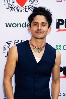 Andres Nicolas Chaves at arrivals for Opening Night of Free Shakespeare in the Park s ROMEO & JULIET, The Delacorte Theater in Central Park, New York, NY, June 11, 2026. Photo By: Ryan Billings Everett Collection Opening Night of Free Shakespeare in the Park s ROMEO & JULIET PUBLICATIONXNOTxINxCANxCHNxFRAxITAxJPNxNORxPOLxRUSxESPxUKxUSA