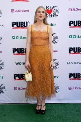 Lily Rabe at arrivals for Opening Night of Free Shakespeare in the Park s ROMEO & JULIET, The Delacorte Theater in Central Park, New York, NY, June 11, 2026. Photo By: Ryan Billings Everett Collection Opening Night of Free Shakespeare in the Park s ROMEO & JULIET PUBLICATIONXNOTxINxCANxCHNxFRAxITAxJPNxNORxPOLxRUSxESPxUKxUSA