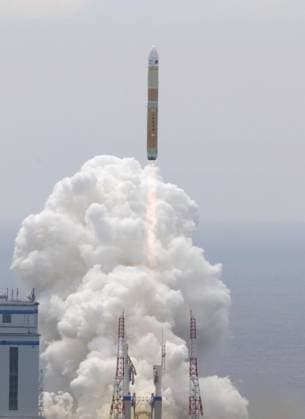 Japan launches H3 rocket A Japanese H3 rocket lifts off from the Tanegashima Space Center in Kagoshima Prefecture, southwestern Japan, on June 12, 2026. It marked the country s first rocket launch powered solely by liquid-fuel engines.  A14AA0005618501P