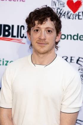 Ethan Slater at arrivals for Opening Night of Free Shakespeare in the Park s ROMEO & JULIET, The Delacorte Theater in Central Park, New York, NY, June 11, 2026. Photo By: Ryan Billings Everett Collection Opening Night of Free Shakespeare in the Park s ROMEO & JULIET PUBLICATIONXNOTxINxCANxCHNxFRAxITAxJPNxNORxPOLxRUSxESPxUKxUSA