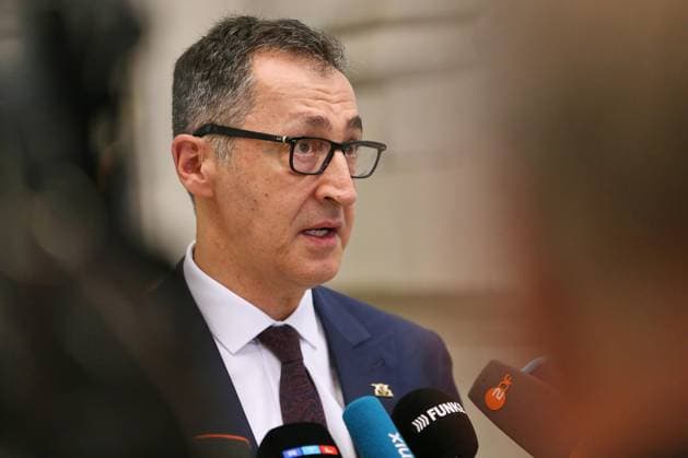 Berlin, Deutschland, 12.06.2026: Bundesrat: 1066. Sitzung des Bundesrates: Cem Özdemir (Grüne), Ministerpräsident von Baden-Württemberg *** Berlin, Germany, 12 06 2026 Bundesrat 1066 Meeting of the Bundesrat Cem Özdemir Greens , Minister President of Baden Württemberg Copyright: xdtsxNachrichtenagenturx dts_122710