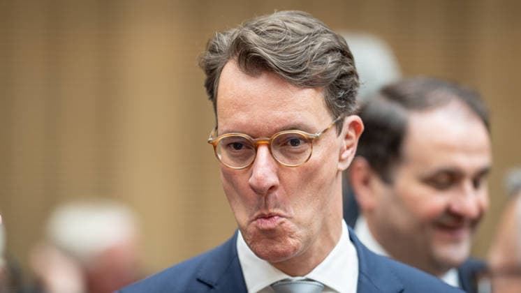 Hendrik Wüst, Ministerpräsident von Nordrhein-Westfalen NRW im Bundesrat;Bundesratssitzung vom 12. Juni 2026, Berlin Berlin Deutschland Bundesrat *** Hendrik Wüst, Minister President of North Rhine-Westphalia NRW in the Federal Council Federal Council meeting on June 12, 2026, Berlin Berlin Germany Federal Council