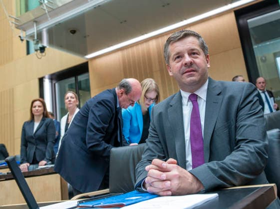 Sven Schulze - 1066. Sitzung des Bundesrat EUR, Deutschland, Berlin, 12.06.2026: Sven Schulze (CDU) Ministerpräsident von Sachsen-Anhalt 1066. Sitzung des Bundesrat. Neun Gesetzesbeschlüsse aus dem Bundestag und zahlreiche Initiativen aus den eigenen Reihen stehen auf der Tagesordnung. Den Schwerpunkt der Agenda bilden 24 Gesetzentwürfe der Bundesregierung, zu denen sich die Länder positionieren können *** Sven Schulze 1066 Meeting of the Bundesrat EUR, Germany, Berlin, 12 06 2026 Sven Schulze CDU Minister President of Saxony-Anhalt 1066 Meeting of the Bundesrat Nine legislative resolutions from the Bundestag and numerous initiatives from the Bundesrats own ranks are on the agenda The agenda focuses on 24 bills proposed by the feder