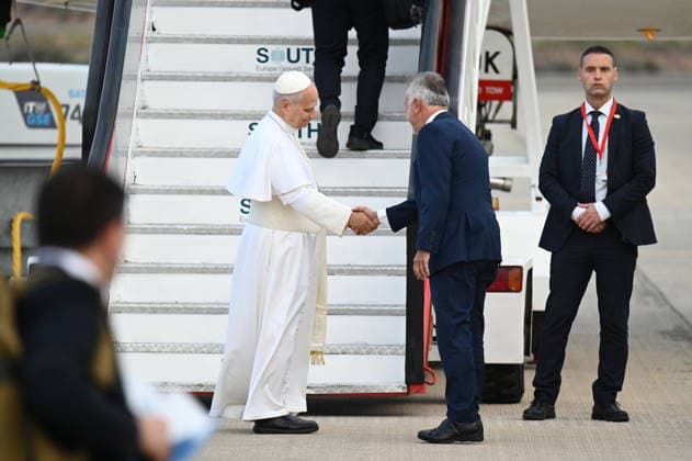 Pope Leo XIV sets course for Tenerife Pope Leo XIV greets the Minister of Territorial Policy and Democratic Memory, Ángel Víctor Torres, during his farewell to Gran Canaria, at the Gran Canaria Gando air base, on June 12, 2026, in Las Palmas de Gran Canaria, Las Palmas, Canary Islands Spain The Pontiff bids farewell to Gran Canaria after living yesterday an intense day full of events and heads to the island of Tenerife where he will conclude his apostolic trip to Spain 12 JUNE 2026 Eros Santana Las Palmas de Gran Canaria, Las Palmas de Gran Canaria, Las Palmas de Gran Canaria, Las Palmas de Gran Canaria, Las Palmas de Gran Canaria, Las Palmas de Gran Canaria, Las Palmas de Gran Canaria, Las Palmas de Gran Canaria, Las Palmas de Gran Canari  Copyright: xErosxSantanax xACFIx 7590992