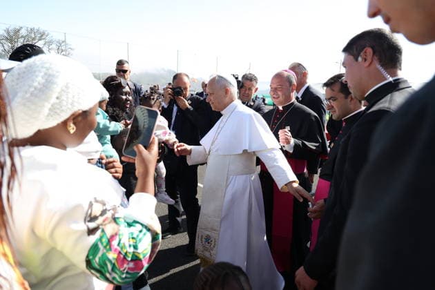 Pope Leo XIV meets with migrants at Las Raíces Center Santa Cruz de Tenerife Pope Leo XIV during a meeting with migrants at Las Raíces Center, June 12, 2026, in San Cristóbal de La Laguna, Santa Cruz de Tenerife, Canary Islands Spain Pope Leo XIV visits the Las Raíces Emergency Reception and Referral Center in order to learn first-hand about the reality of migration in the Canary Islands and to meet directly with the migrants who are welcomed there 12 JUNE 2026 PAPAL VISIT Alejandro J Rosa San Cristobal de La Laguna, Sant San Cristobal de La Laguna, Sant Espana  Copyright: xAlejandroxJ.xRosa ACFI EuropaxPrx 7591173