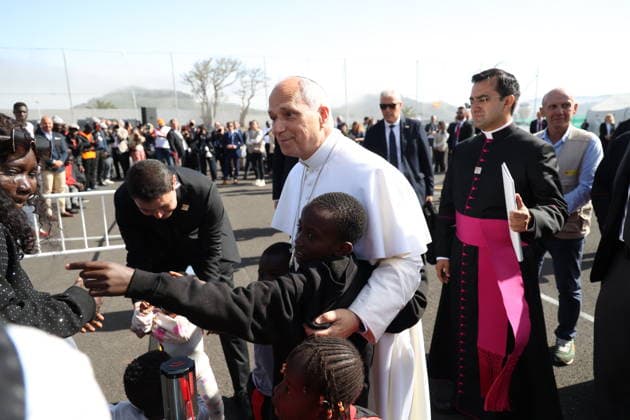 Pope Leo XIV meets with migrants at Las Raíces Center Santa Cruz de Tenerife Pope Leo XIV during a meeting with migrants at Las Raíces Center, June 12, 2026, in San Cristóbal de La Laguna, Santa Cruz de Tenerife, Canary Islands Spain Pope Leo XIV visits the Las Raíces Emergency Reception and Referral Center in order to learn first-hand about the reality of migration in the Canary Islands and to meet directly with the migrants who are welcomed there 12 JUNE 2026 PAPAL VISIT Alejandro J Rosa San Cristobal de La Laguna, Sant San Cristobal de La Laguna, Sant Espana  Copyright: xAlejandroxJ.xRosa ACFI EuropaxPrx 7591183