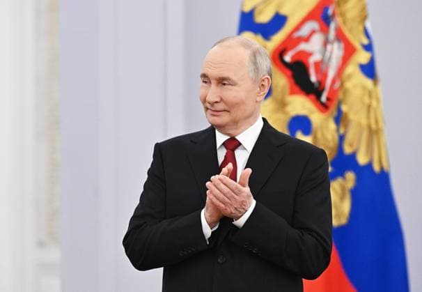 Russia Putin State Awards Presentation 9188429 12.06.2026 Russian President Vladimir Putin attends a ceremony to present state awards for achievements in science and technology, literature and the arts, and humanitarian activity, as well as Hero of Labour gold medals, at the Kremlin in Moscow, Russia. Sergey Bobylev Sputnik Moscow Russia  Copyright: xSergeyxBobylevx