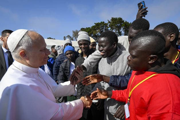 Pope Leo XIV Meets With Migrants in Tenerife - Canary Islands Pope Leo XIV meets with migrants at the Las Raices Center in Tenerife during his stay in the Canary Islands on June 12, 2026 on the seventh day of his pastoral visit to Spain. After listening to the stories of migrants, who have risked long and perilous journeys across the Atlantic to reach Europe, the pope expressed his closeness to them and all migrants. Photo by (EV) Simone Risoluti Vatican Media ABACACAPRESS.COM Canary Islands Spain  Copyright: xABACAx