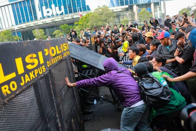 Student Protest Against Various Indonesian Government Policies JAKARTA, INDONESIA JUNE 12, 2026: Students take part in a protest in Jakarta, Indonesia. The demonstrators demand that the government stop wasteful state budget spending, lower the prices of basic necessities and fuel, stop the Free Nutritious Meals Program (MBG) and the development of Red and White Village Cooperatives (KDMP), end militarism in civilian affairs, and acknowledge its mistakes instead of denying responsibility. Photo by Dwi Prasetya JNA Press. (Photo by Dwi Prasetya JNA Press via Nexpher Images) Jakarta Jakarta