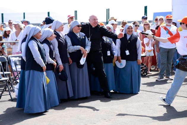 Holy Mass presided over by Pope Leo XIV in the port of Santa Cruz de Tenerife Several nuns gather for the celebration of the Mass presided over by Pope Leo XIV, on June 12, 2026, in Santa Cruz de Tenerife, Canary Islands, Spain, held on the esplanade of the port of the capital of Tenerife, brings together thousands of faithful from all the islands of the Western Province as part of the last great liturgical gathering of his apostolic journey through the Canary Islands 12 JUNE 2026 PAPAL VISIT Germán L Maymo Santa Cruz de Tenerife, Canary Islands Ca Santa Cruz de Tenerife, Canary Islands Ca Espana  Copyright: xGermanxL.xMaymo ACFIx 7591502