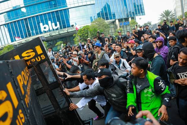 Student Protest Against Various Indonesian Government Policies JAKARTA, INDONESIA JUNE 12, 2026: Students take part in a protest in Jakarta, Indonesia. The demonstrators demand that the government stop wasteful state budget spending, lower the prices of basic necessities and fuel, stop the Free Nutritious Meals Program (MBG) and the development of Red and White Village Cooperatives (KDMP), end militarism in civilian affairs, and acknowledge its mistakes instead of denying responsibility. Photo by Dwi Prasetya JNA Press. (Photo by Dwi Prasetya JNA Press via Nexpher Images) Jakarta Jakarta