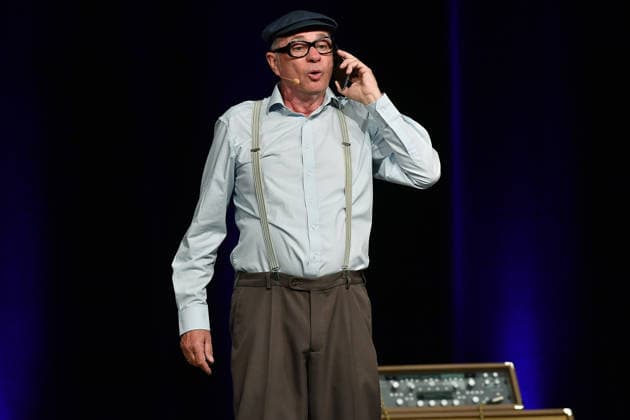 Herbert Knebels Affentheater - Voll Karacho! am 11.06.2026 in der Mathias-Jakobs-Stadthalle in Gladbeck Herbert Knebel ( Uwe Lyko ) steht am 11.06.2026 in der Mathias-Jakobs-Stadthalle in Gladbeck auf der Bühne *** Herbert Knebels Affentheater Voll Karacho on 11 06 2026 in the Mathias Jakobs Stadthalle in Gladbeck Herbert Knebel Uwe Lyko will be on stage on 11 06 2026 in the Mathias Jakobs Stadthalle in Gladbeck xRx