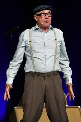 Herbert Knebels Affentheater - Voll Karacho! am 11.06.2026 in der Mathias-Jakobs-Stadthalle in Gladbeck Herbert Knebel ( Uwe Lyko ) steht am 11.06.2026 in der Mathias-Jakobs-Stadthalle in Gladbeck auf der Bühne *** Herbert Knebels Affentheater Voll Karacho on 11 06 2026 in the Mathias Jakobs Stadthalle in Gladbeck Herbert Knebel Uwe Lyko will be on stage on 11 06 2026 in the Mathias Jakobs Stadthalle in Gladbeck xRx