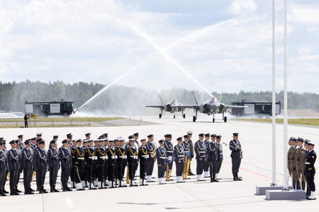 Lask 11.06.2026. The ceremony of official acceptance of F-35 aircraft into the Polish Armed Forces in 32nd Tactical Air Base Ceremonia oficjalnego przyjecia samolotow F-35 do Sil Zbrojnych w 32 Bazie Lotnictwa Taktycznego w Lasku. Persons Shown: Mysliwiec F-35 Husarz Fot. Antoni Byszewski Arena Akcji NEWSPIX.PL --- newspix.pl POLAND OUT! 