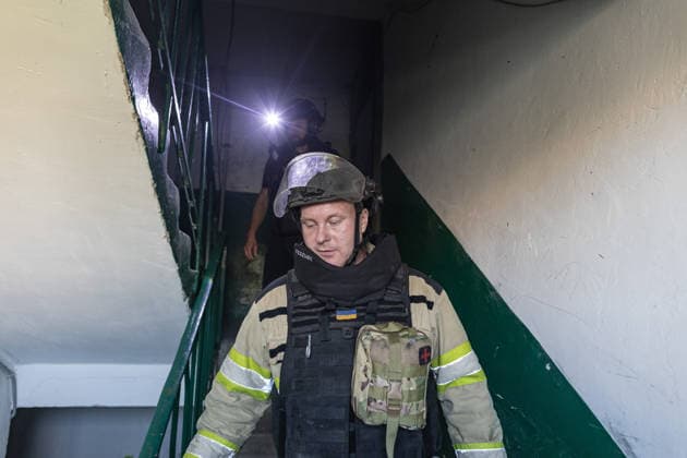 Aftermath of Russian attack on Ukraine s Druzhkivka DRUZHKIVKA, UKRAINE - JUNE 12: Firefighters respond to a fire in a residential building following the impact of a Russian FPV drone in Druzhkivka, Ukraine, 12 June 2026 Diego Herrera Carcedo Anadolu Druzhkivka Ukraine. Editorial use only. Please get in touch for any other usage.  Copyright: x2026xAnadoluxDiegoxHerreraxCarcedox