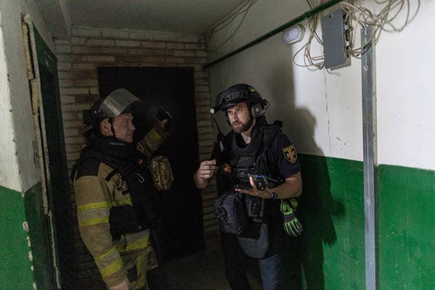 Aftermath of Russian attack on Ukraine s Druzhkivka DRUZHKIVKA, UKRAINE - JUNE 12: Firefighters respond to a fire in a residential building following the impact of a Russian FPV drone in Druzhkivka, Ukraine, 12 June 2026 Diego Herrera Carcedo Anadolu Druzhkivka Ukraine. Editorial use only. Please get in touch for any other usage.  Copyright: x2026xAnadoluxDiegoxHerreraxCarcedox