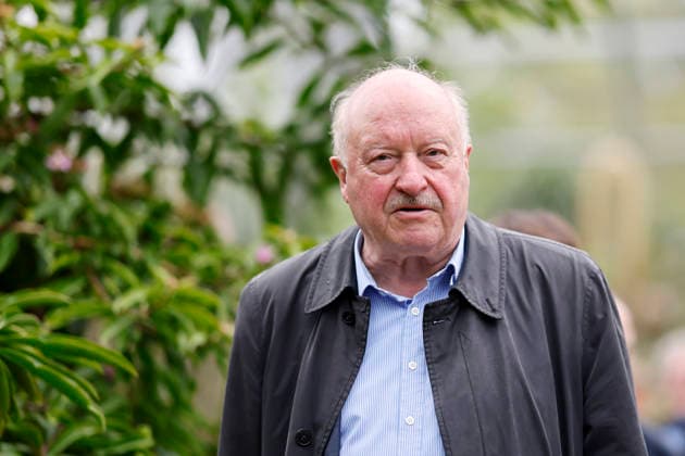 Jurist Konrad Adenauer, Vereinsfunktionär sowie ein Enkel des ersten deutschen Bundeskanzlers Konrad Adenauer, bei der Eröffnung der neuen Schaugewächshäuser in der Kölner Flora. Das Stahl-Glasgebäude zeigt eine große Auswahl exotischer Pflanzen und ist fortan wieder der Öffentlichkeit zugänglich. Köln, 12.06.2026 NRW Deutschland *** Lawyer Konrad Adenauer, association functionary and grandson of the first German Chancellor Konrad Adenauer, at the opening of the new show greenhouses in Colognes Flora The steel and glass building displays a large selection of exotic plants and is now open to the public again Cologne, 12 06 2026 NRW Germany Copyright: xChristophxHardtx