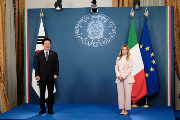 State Visit of the President of the Republic of Korea to Italy Italian Prime Minister Giorgia Meloni meets the President of the Republic of Korea, Lee Jae-myung, during his official visit to Italy. Cooperation agreements between the two countries are signed in the presence of ministers and deputy ministers from both governments. Rome, Italy, June 12, 2026. Rome Italy Copyright: xAndreaxCalandrax