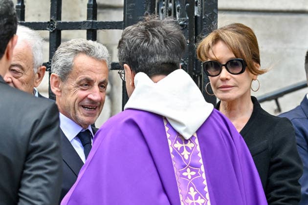 Nicolas Sarkozy and his wife Carla Bruni at the funeral of B Chirac in the Sainte Clotilde Basilica in Paris 7th arrondissement on June 12, 2026 The former first lady of France died on June 5, 2026 at the age of 93 Jacovides Liewig Bestimage The funeral of B Chirac in the Sainte Clotilde Basilica in Paris 7th arrondissement on June 12, 2026 The former first lady of France died on June 5, 2026 at the age of 93 Paris France  Copyright: xJacovidesx xLiewigx xBestimagexJacovidesx xLiewigx xBestimagex