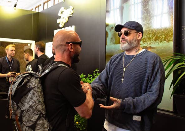 12.06.2026, xlakx, Entertainment, Mary Jane Berlin 2026 v.l. Der Rapper Sido auf der Cannabis-Messe Mary Jane Berlin. Die Veranstaltung präsentiert Aussteller aus den Bereichen Cannabis, Medizin, Lifestyle und Hanfprodukte. Berlin *** 12 06 2026, xlakx, Entertainment, Mary Jane Berlin 2026 v l Rapper Sido at the cannabis trade fair Mary Jane Berlin The event presents exhibitors from the cannabis, medicine, lifestyle and hemp product sectors Berlin Daniel Lakomski