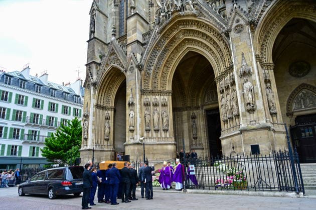 Corrèze departmental councillors carry the coffin at B Chiracs funeral in the Sainte Clotilde Basilica in Paris 7th arrondissement on June 12, 2026 The former first lady of France died on June 5, 2026 at the age of 93 Jacovides Liewig Bestimage The funeral of B Chirac in the Sainte Clotilde Basilica in Paris 7th arrondissement on June 12, 2026 The former first lady of France died on June 5, 2026 at the age of 93 Paris France  Copyright: xJacovidesx xLiewigx xBestimagexJacovidesx xLiewigx xBestimagex