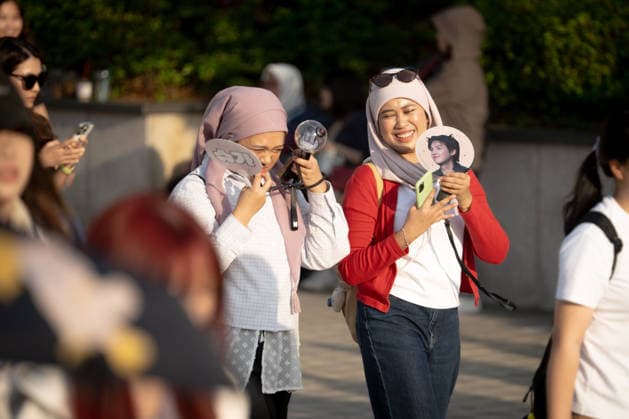 Fans gather ahead of BTS World Tour Arirang in South Korea s Busan BUSAN, SOUTH KOREA - JUNE 12: Fans gather in front of Busan Asiad Main Stadium, the venue for BTS World Tour Arirang in Busan, South Korea on June 12, 2026. Hwawon Ceci Lee Anadolu Busan South Korea. Editorial use only. Please get in touch for any other usage.  Copyright: x2026xAnadoluxHwawonxCecixLeex