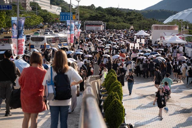 Fans gather ahead of BTS World Tour Arirang in South Korea s Busan BUSAN, SOUTH KOREA - JUNE 12: BTS photos and characters are displayed at Jonghap Undongjang Station near Busan Asiad Main Stadium, the venue for BTS World Tour Arirang , in Busan, South Korea on June 12, 2026. Hwawon Ceci Lee Anadolu Busan South Korea. Editorial use only. Please get in touch for any other usage.  Copyright: x2026xAnadoluxHwawonxCecixLeex