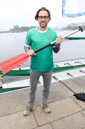 Leander Lichti beim 20. Drachenbootrennen 2026 der Michael Stich Stiftung auf der Alster. Hamburg, 12.06.2026 *** Leander Lichti at the 20 Dragon Boat Race 2026 of the Michael Stich Foundation on the Alster Hamburg, 12 06 2026 Foto:xgbrcix xFuturexImagex drachenboot_6605