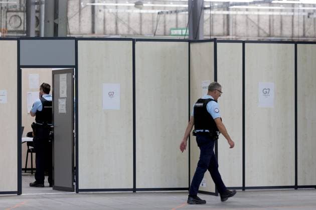 GENEVA BARRACKS BEFORE THE G7 PHOTOPQR LE DAUPHINE Grégory YETCHMENIZA La Roche sur Foron 12 06 2026 La Roche sur Foron Haute Savoie , June 12 Final stretch for the 6,100 gendarmes mobilized to secure the G7 summit to be held in Evian les Bains, from June 15 to 17, in Haute Savoie To meet all their needs and guarantee optimum operational support, a Gendarmerie Nationale BLA forward logistics base has been set up at Rochexpo, in La Roche sur Foron A major logistical challenge to ensure the full operability of the thousands of military personnel and 1400 vehicles mobilized Grégory Yetchmeniza Le Dauphiné Libéré Around La Roche sur Foron and across Haute Savoie, an unprecedented security operation is in place for the G7 summit La Roche sur Fo  Copyright: xPHOTOPQR LExDAUPHINE MAXPPPxGrégoryxYETCHMENIZAx 20260612JDL5818 20260612JDL5818
