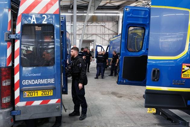 GENEVA BARRACKS BEFORE THE G7 PHOTOPQR LE DAUPHINE Grégory YETCHMENIZA La Roche sur Foron 12 06 2026 La Roche sur Foron Haute Savoie , June 12 Final stretch for the 6,100 gendarmes mobilized to secure the G7 summit to be held in Evian les Bains, from June 15 to 17, in Haute Savoie To meet all their needs and guarantee optimum operational support, a Gendarmerie Nationale BLA forward logistics base has been set up at Rochexpo, in La Roche sur Foron A major logistical challenge to ensure the full operability of the thousands of military personnel and 1400 vehicles mobilized Grégory Yetchmeniza Le Dauphiné Libéré Around La Roche sur Foron and across Haute Savoie, an unprecedented security operation is in place for the G7 summit La Roche sur Fo  Copyright: xPHOTOPQR LExDAUPHINE MAXPPPxGrégoryxYETCHMENIZAx 20260612JDL5940 20260612JDL5940
