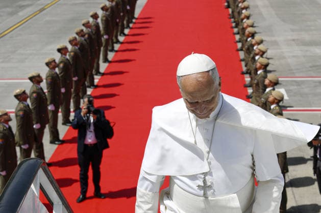 Pope Leo XIV Farewell Ceremony At Tenerife Airport - Canary Islands Pope Leo XIV attends a farewell ceremony at Tenerife International Airport, Canary Islands on June 12, 2026 on the last day of his pastoral visit to Spain. Pope Leo XIV concludes his Apostolic seven-day journey to Spain, which took him to Madrid, Barcelona, Montserrat and the Canary Islands. Photo by (EV) Simone Risoluti Vatican Media ABACACAPRESS.COM Canary Islands Spain  Copyright: xABACAx