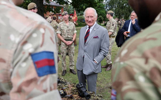 . 12 06 2026. Aldershot, United Kingdom. King Charles III during a visit to the Grenadier Guards at Lille Barracks in Aldershot, United Kingdom.  xPoolx xi-Imagesx IIM-26828-0013