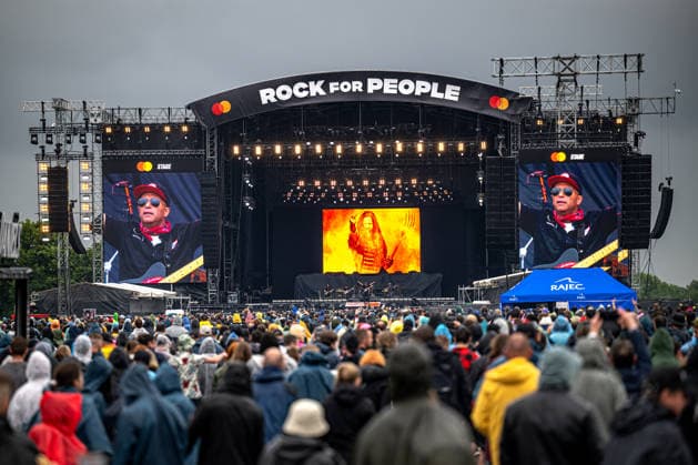 American musicians Tom Morello (right) and his son Roman Morello perform within the Rock for People music festival in Hradec Kralove, Czech Republic, June 12, 2026. (CTKxPhoto DavidxTanecek) CTKPhotoP2026061206939  CTKPhotoP2026061206939