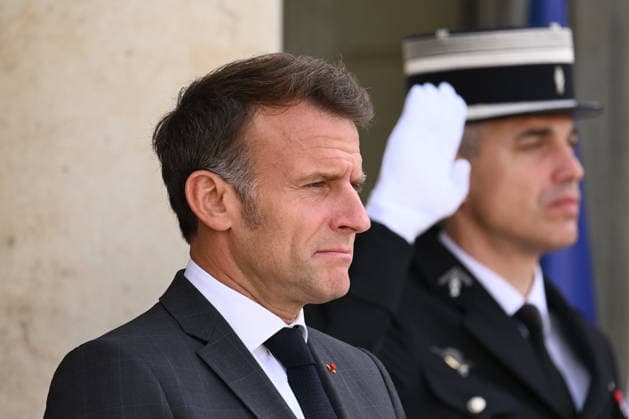 The President of the Republic, Emmanuel Macron, welcomed the Prime Minister of Canada, Mark Carney, to the Élysée Palace on 12 June 2026 - 12 06 2026 - France Ile-de-France (region) Paris -  JulienxMattiax xLexPictorium LePictorium_0335840