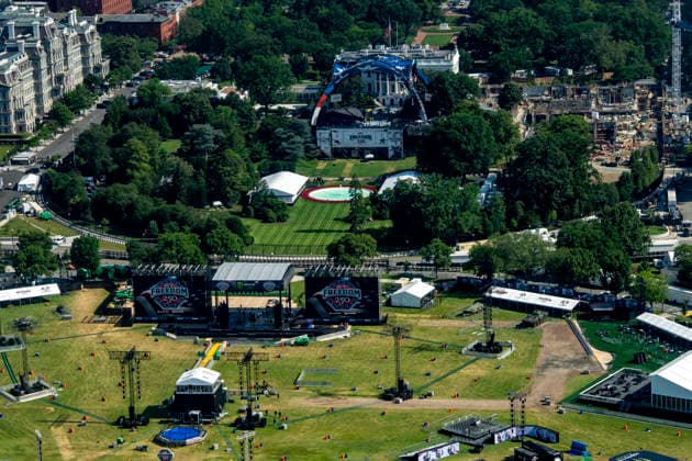 The Ultimate Fighting Championship (UFC) Freedom 250 arena and fan fest is seen from the Washington Monument in Washington, DC on Friday, June 12, 2026. President Donald Trump is hosting a series of fighting matches on the South Lawn on Flag Day and his 80th birthday, June 14, in honor of America s 250th birthday.  WAP20260612369 BONNIExCASH