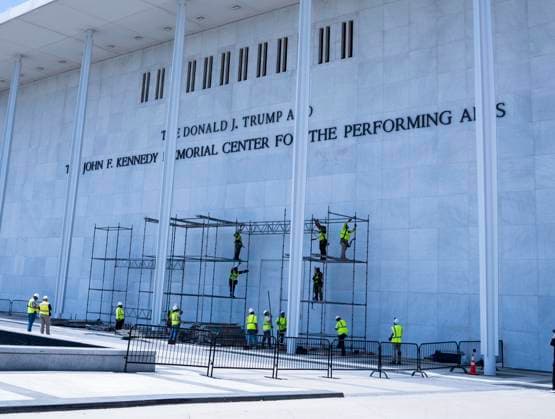 June 12, 2026, Washington, District Of Columbia, USA: Workers prepare to remove the name of United States President Donald J Trump from the facade of the John F. Kennedy Memorial Center for the Performing Arts in Washington, DC, USA, after a federal judge ordered that President Trump s name be removed from the building on Friday, June 12, 2026 Washington USA  - ZUMAs152 20260612_faa_s152_002 Copyright: xAndrewxThomasx