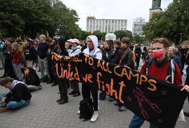 A protest against the EU’s Common European Asylum System (CEAS) in Berlin BERLIN, GERMANY - JUNE 12: People take part in a protest Stop the implementation of CEAS! Right to stay for all! against the implementation of the European Union s Common European Asylum System (CEAS) outside the Rotes Rathaus in Berlin, Germany, June 12, 2026. Protesters say the implementation of CEAS will lead to restrictions on the rights of asylum seekers. The protest coincides with the date the European Union’s Common European Asylum System (CEAS) starts applying across the block. Volodymyr Sindieiev Anadolu Berlin Germany. Editorial use only. Please get in touch for any other usage.  Copyright: x2026xAnadoluxVolodymyrxSindieievx
