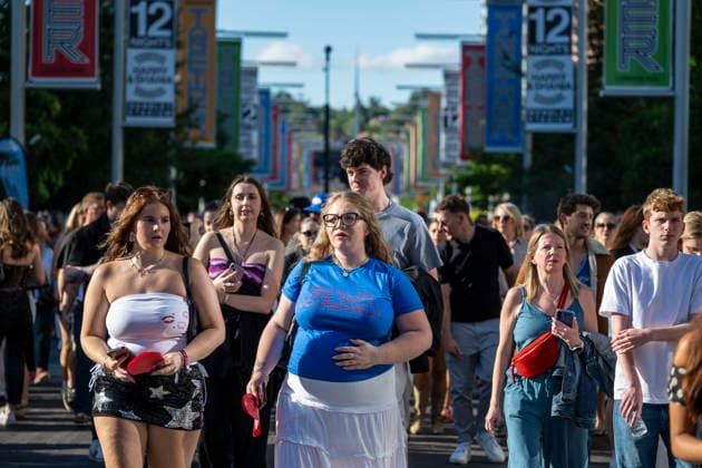 June 12, 2026, London, London, UK: LONDON, UK. Fans arrive on Olympic way to attend Harry StylesÃ¢â‚¬â ¢ concert, part of the Together Together tour as he begins a 12-night residency at Wembley Stadium. London UK  - ZUMAl94_ 20260612_zaf_l94_024 Copyright: xStephenxChungx