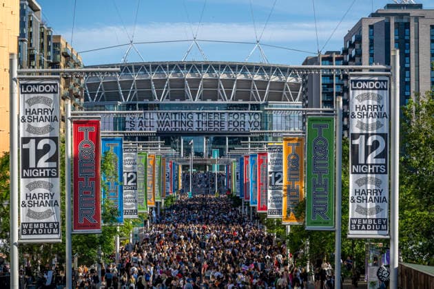 June 12, 2026, London, London, UK: LONDON, UK. Fans arrive on Olympic way to attend Harry StylesÃ¢â‚¬â ¢ concert, part of the Together Together tour as he begins a 12-night residency at Wembley Stadium. London UK  - ZUMAl94_ 20260612_zaf_l94_026 Copyright: xStephenxChungx